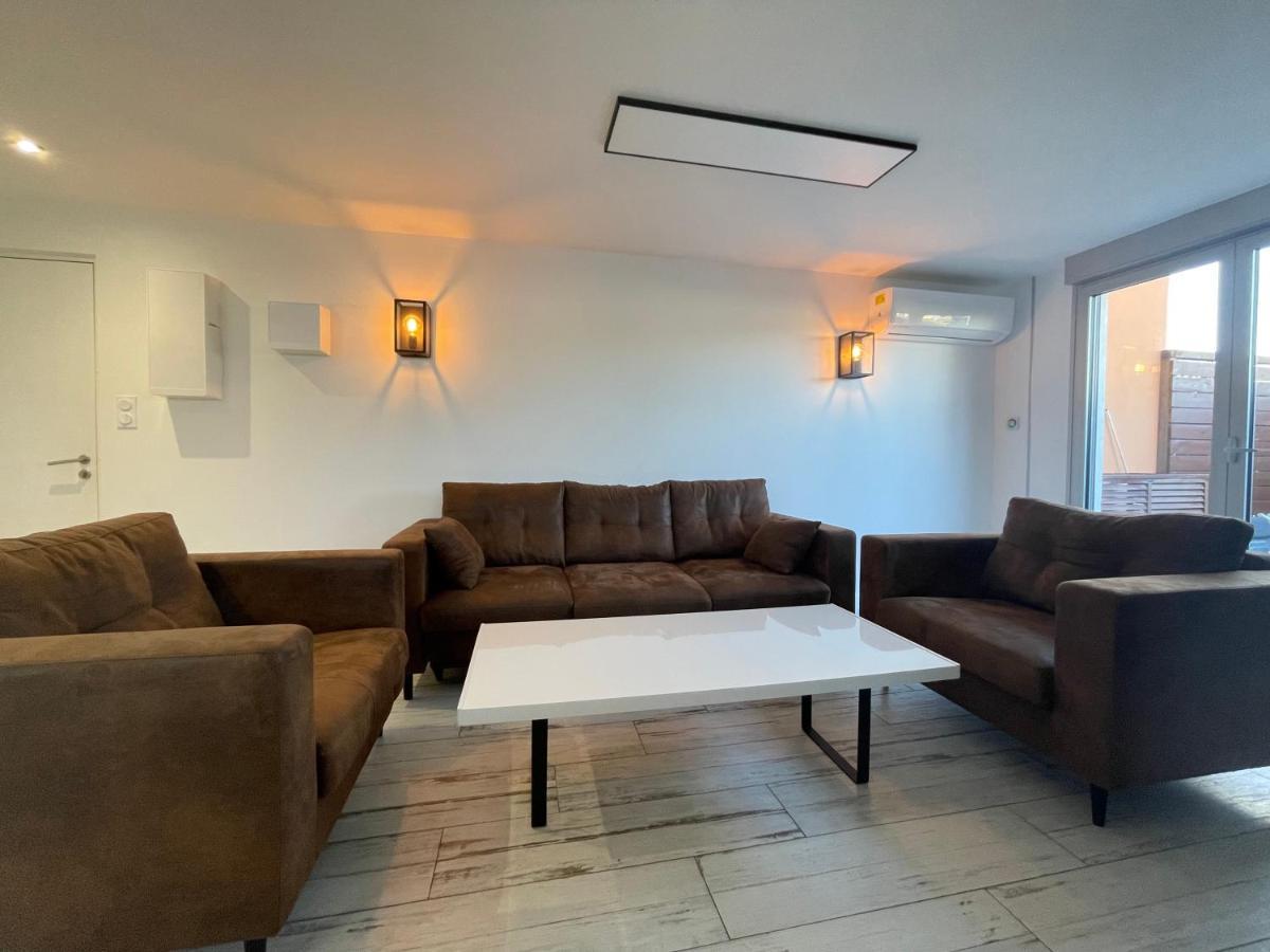 Loft Red Lights Apartment แซงต์-ซีเปรียง ภายนอก รูปภาพ